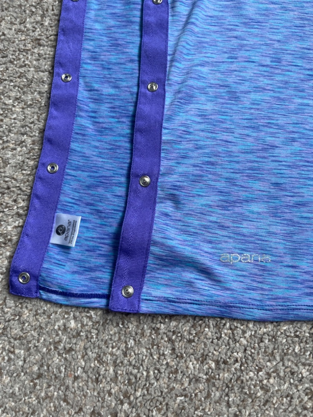Snap cape - Picture 3 of 4